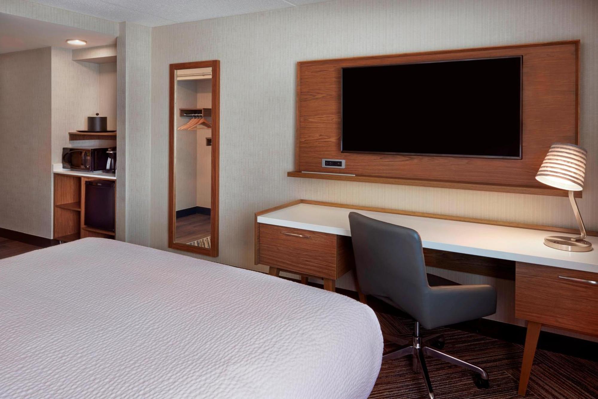 Four Points By Sheraton Hamilton - Stoney Creek Exterior photo