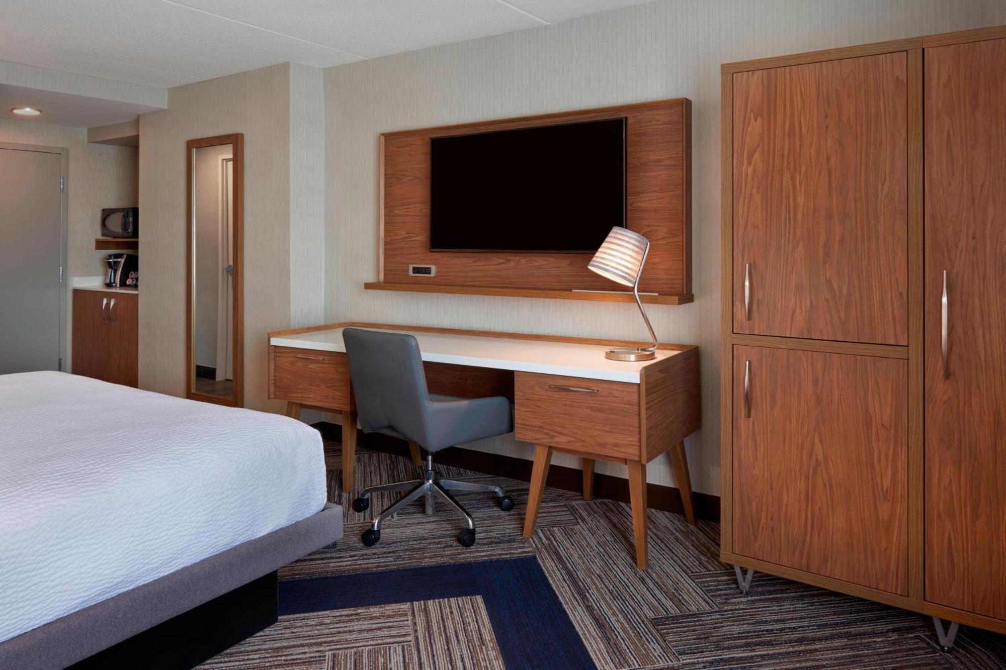 Four Points By Sheraton Hamilton - Stoney Creek Exterior photo